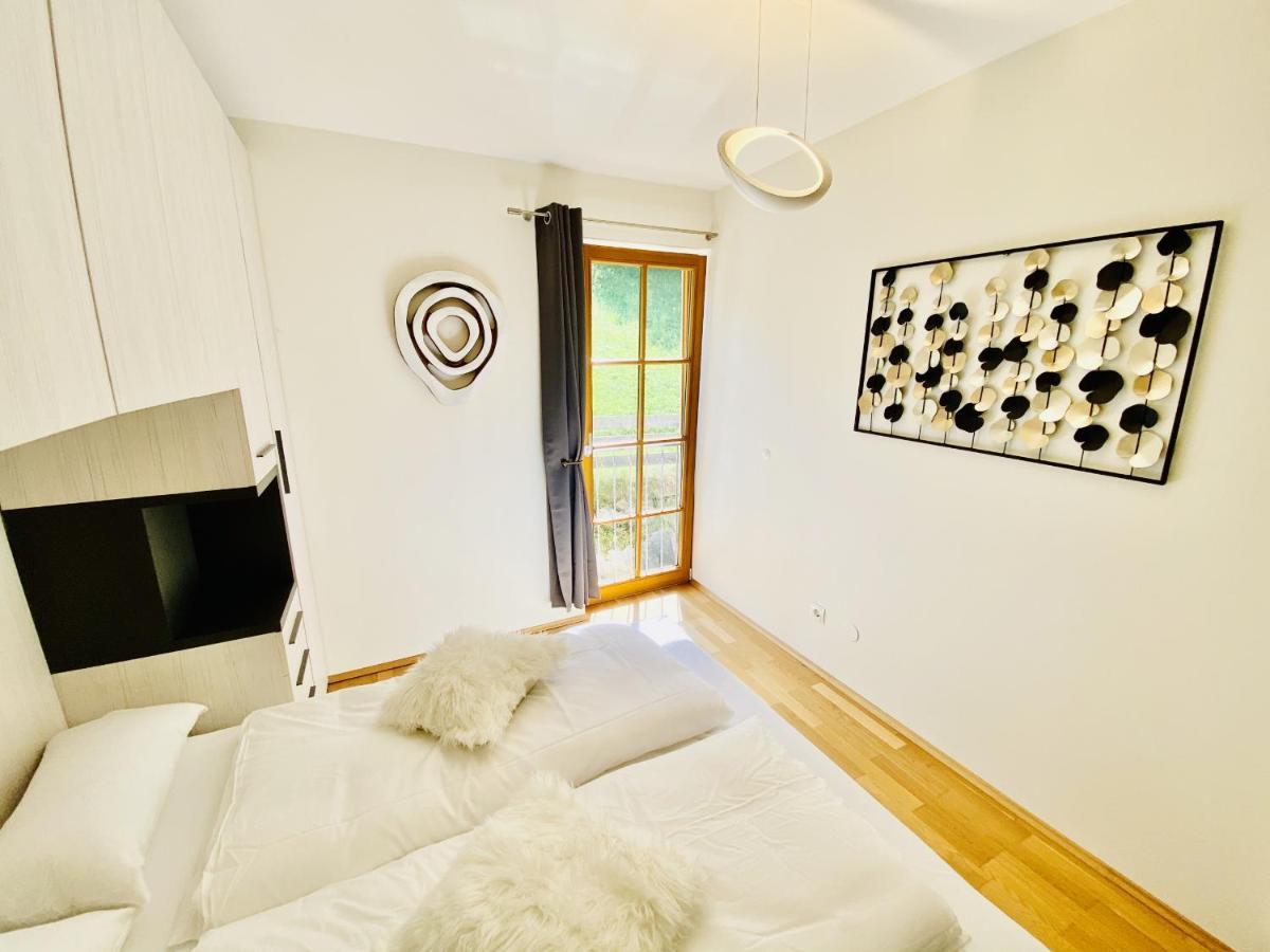 Modern Mountain Apart Directly By Skiing Area Rauris Exterior photo